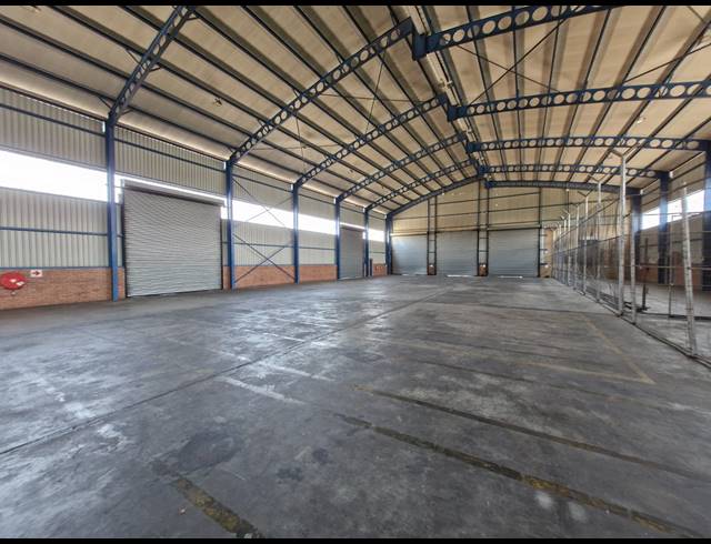 2,315M² WAREHOUSE TO LET IN GERMISTON INDUSTRIAL